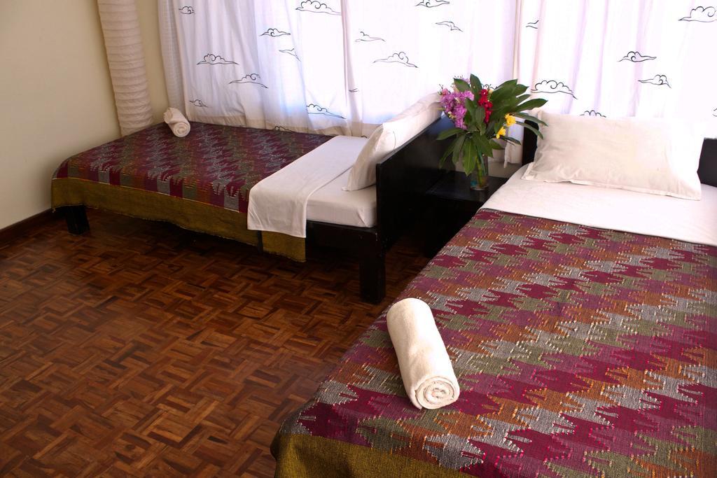 Dondrub Guest House Kathmandu Buitenkant foto